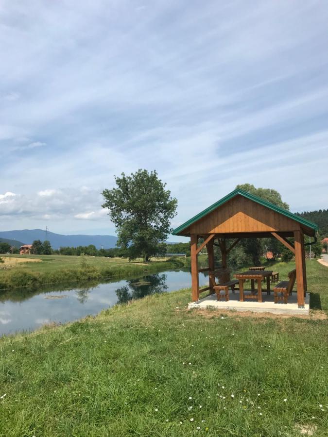 Apartman Karlo Otočac Екстериор снимка