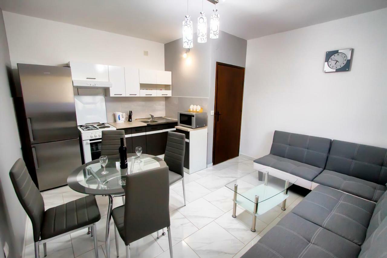 Apartman Karlo Otočac Екстериор снимка