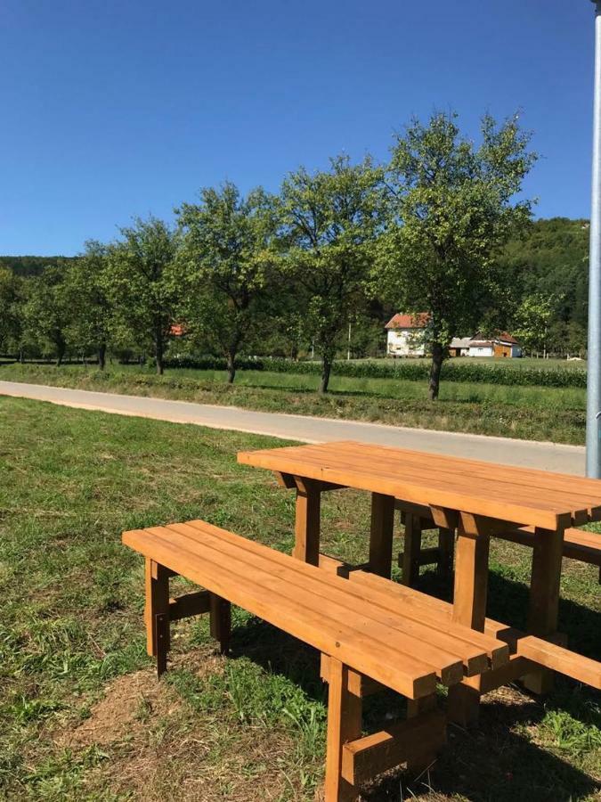 Apartman Karlo Otočac Екстериор снимка